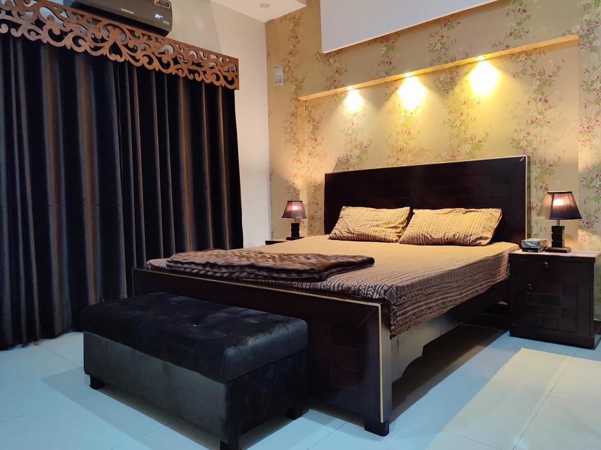 Fully Serviced Holiday Home Near Lahore Ring Road Zewnętrze zdjęcie